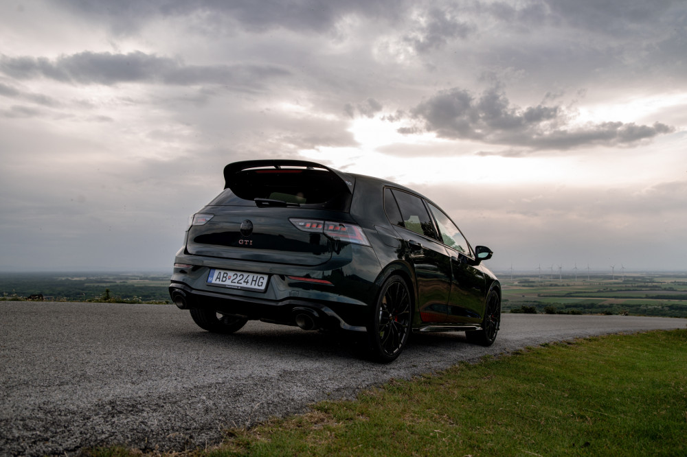 Volkswagen Golf GTI EDITION 50